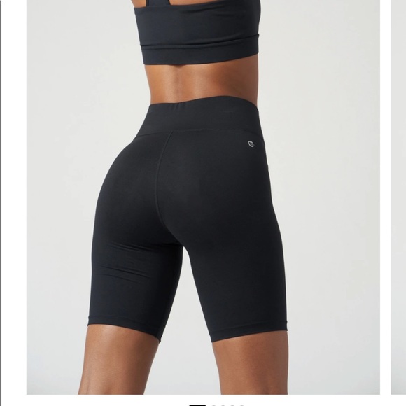 All Access High Waisted Center Stage Biker Shorts - Picture 3 of 4